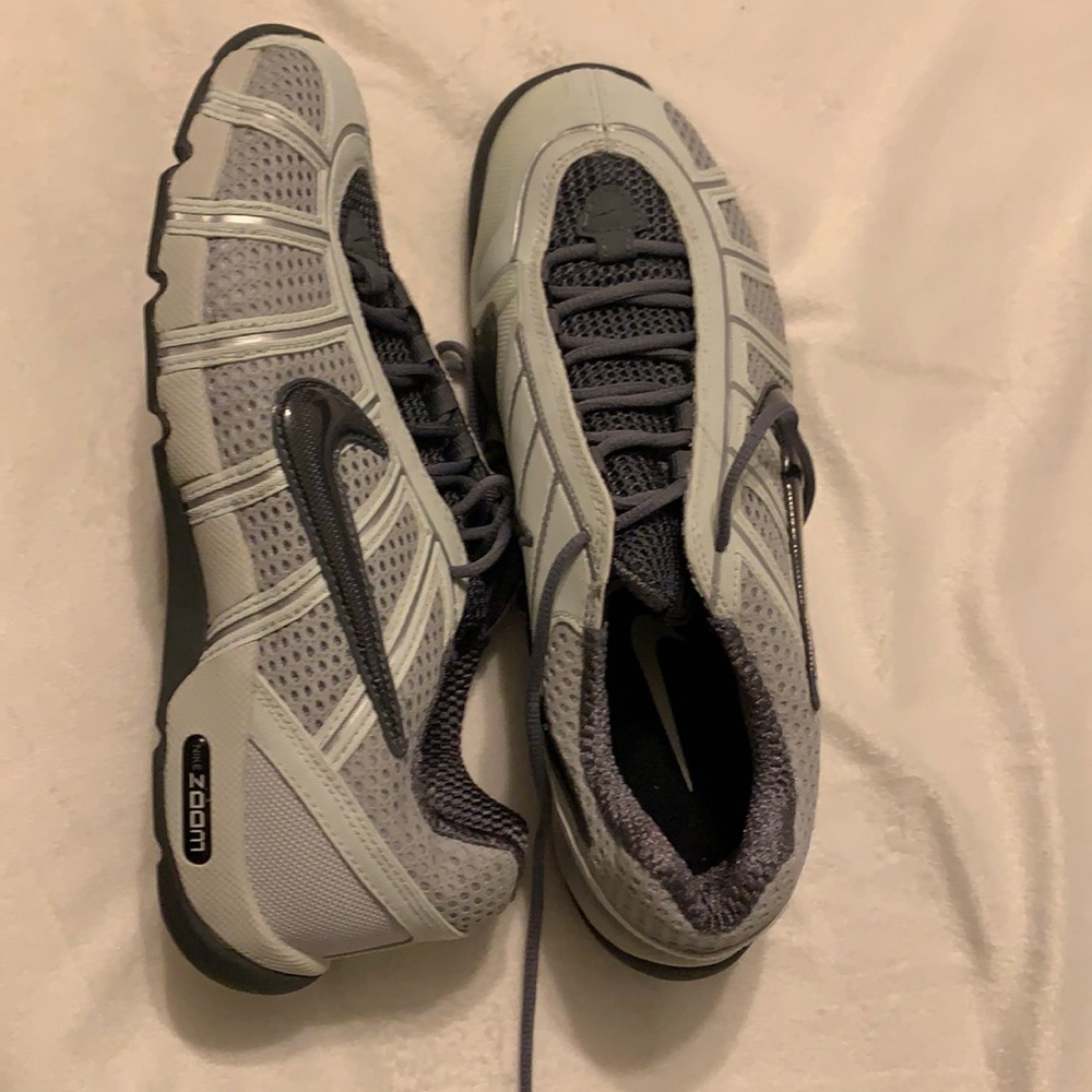 New pair of Nike zoom sneaker